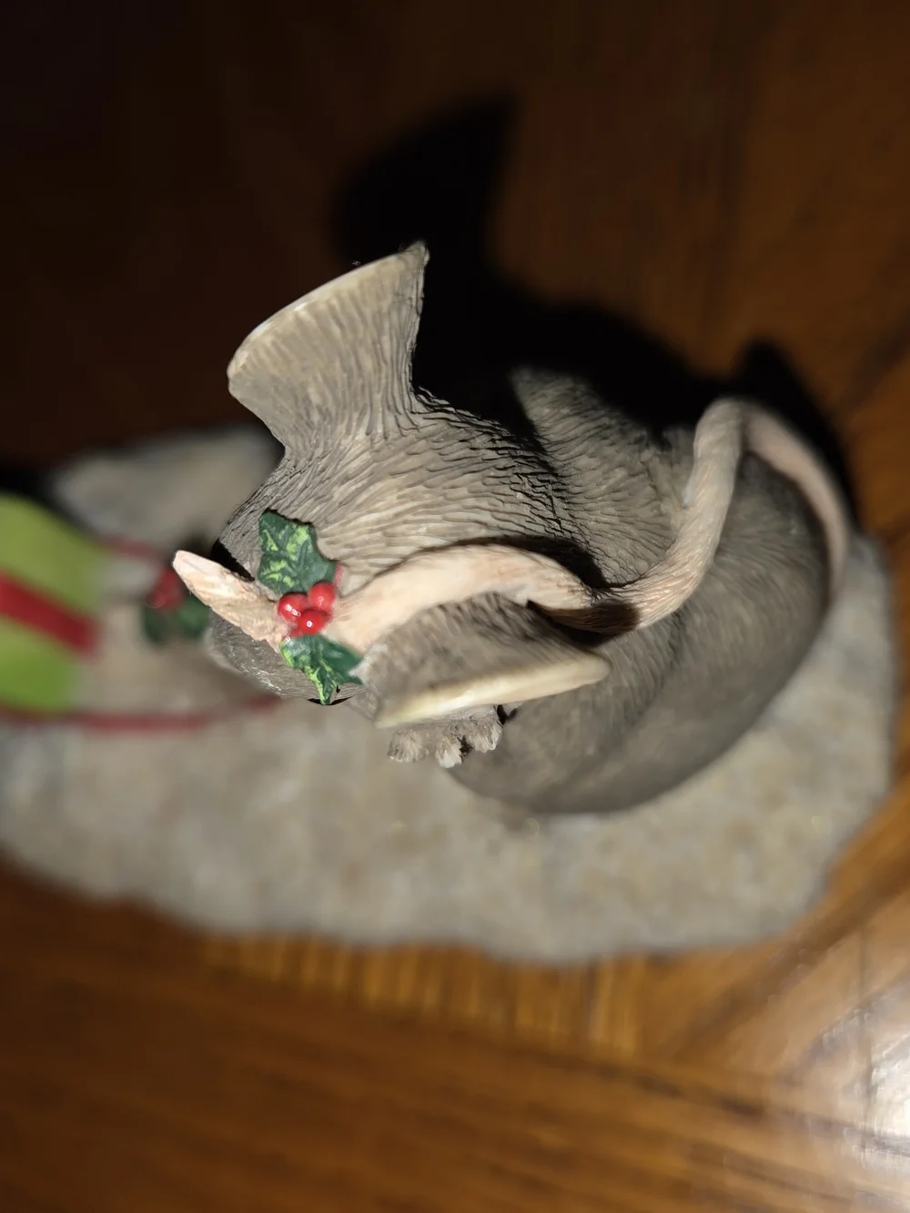 charming tails waiting for christmas